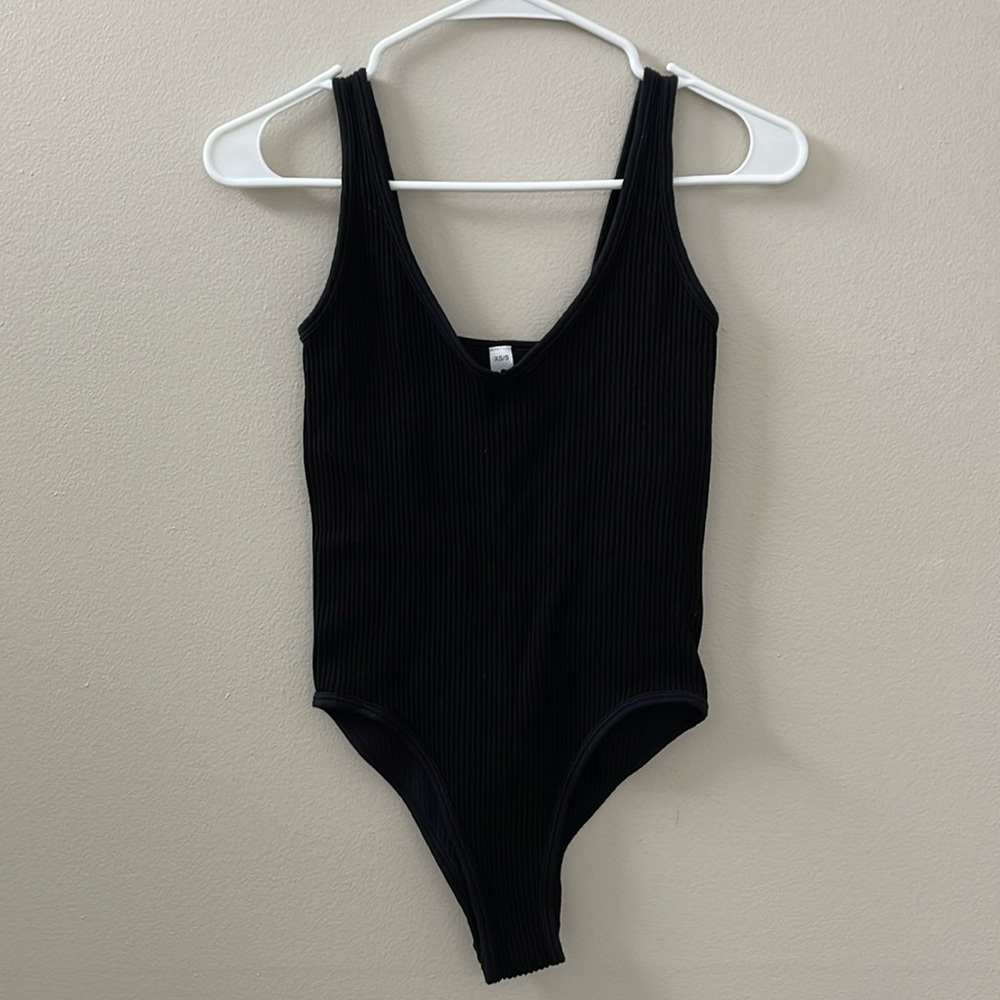 Aura Women's Black Ribbed Sleeveless Fitted Bodysuit Size XS/S